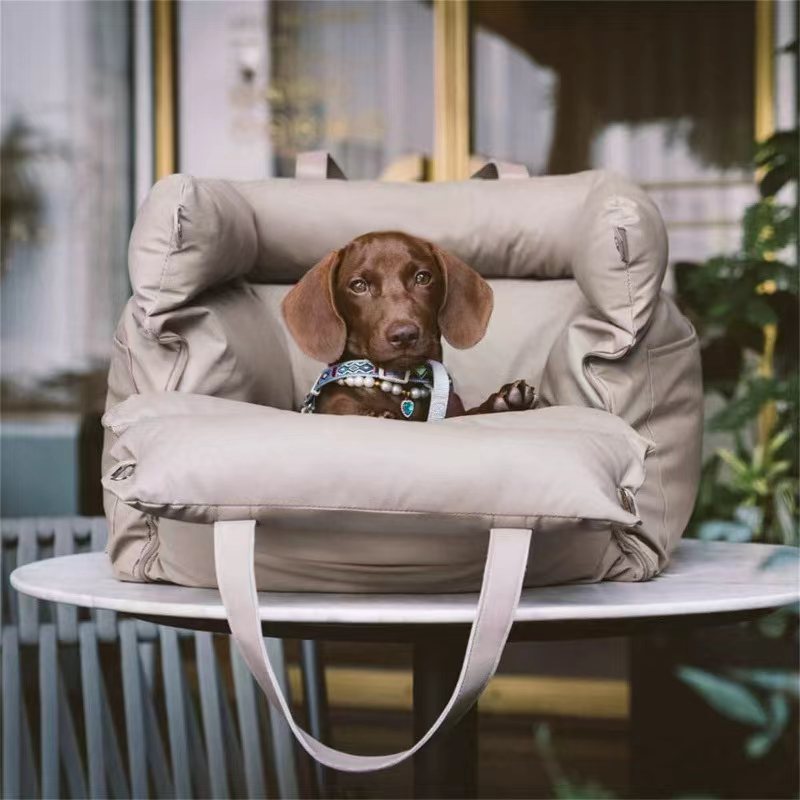 NOEIFEVO Leder-Auto-Hundebett für kleine und mittelgroße Hunde bis 17 kg, wasserdichter, waschbarer erhöhter Sitz für Reisen und den Heimgebrauch, tragbar und sicher